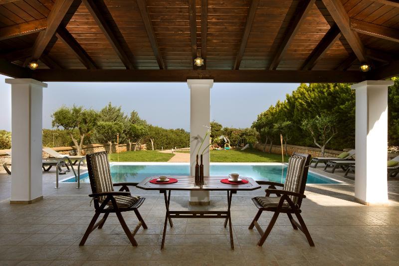 Antonoglou Beach Villas - Waterfront Luxury Retreat Lakhaniá Exterior foto