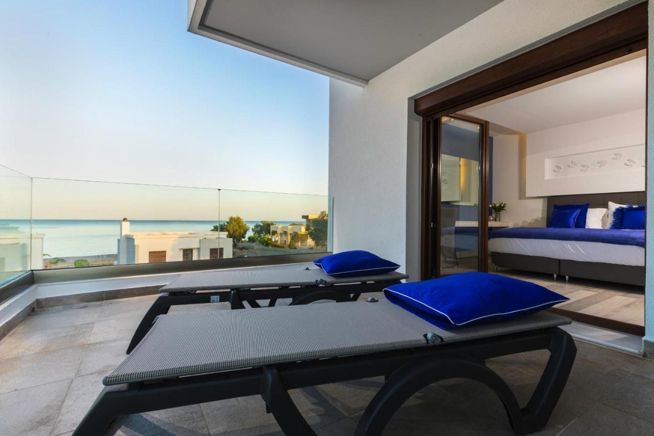 Antonoglou Beach Villas - Waterfront Luxury Retreat Lakhaniá Cameră foto
